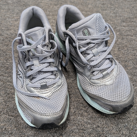 Saucony GUC sneakers sz 9 - Picture 1 of 8